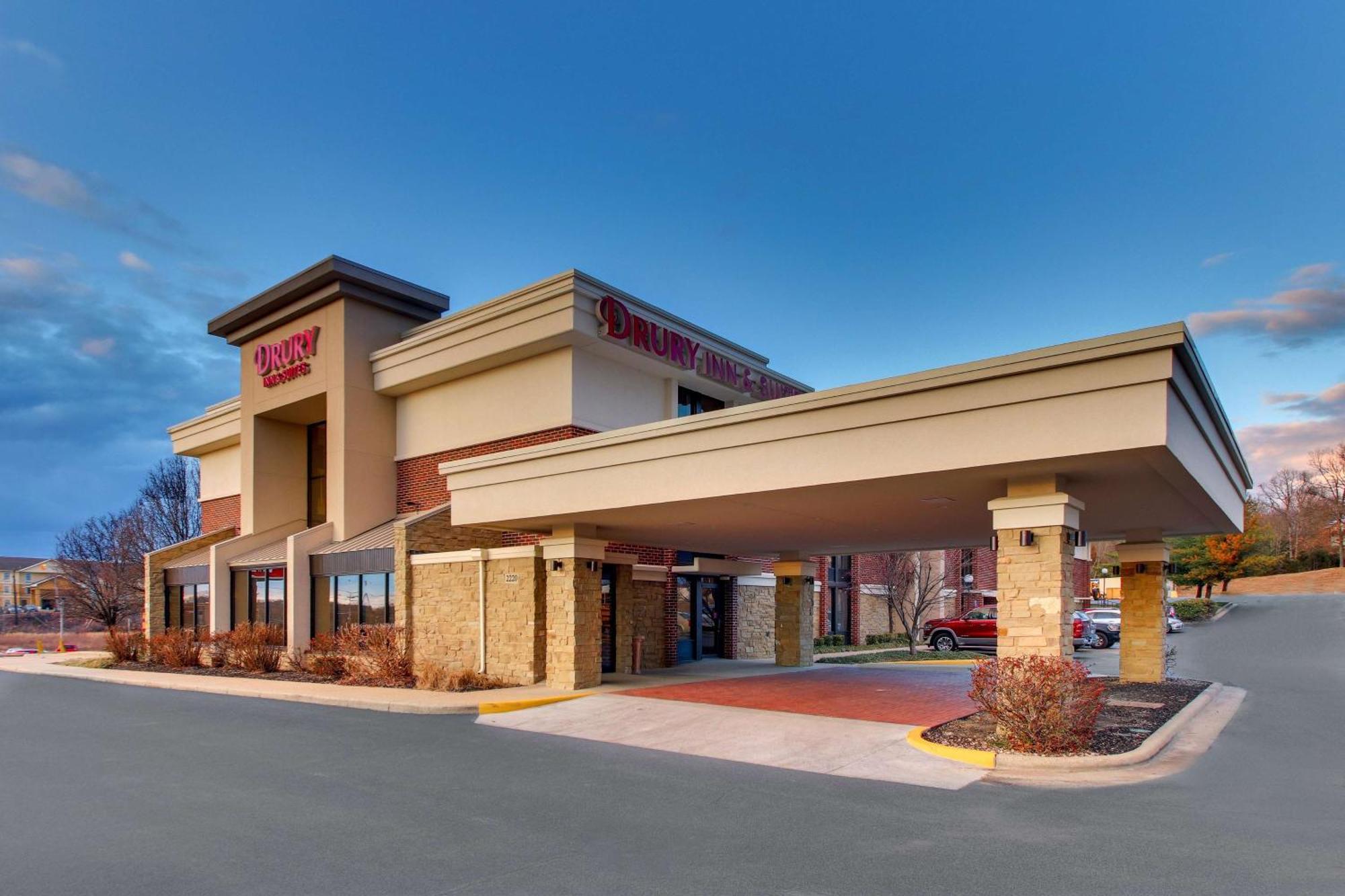 Drury Inn & Suites Поплар Блъф Екстериор снимка